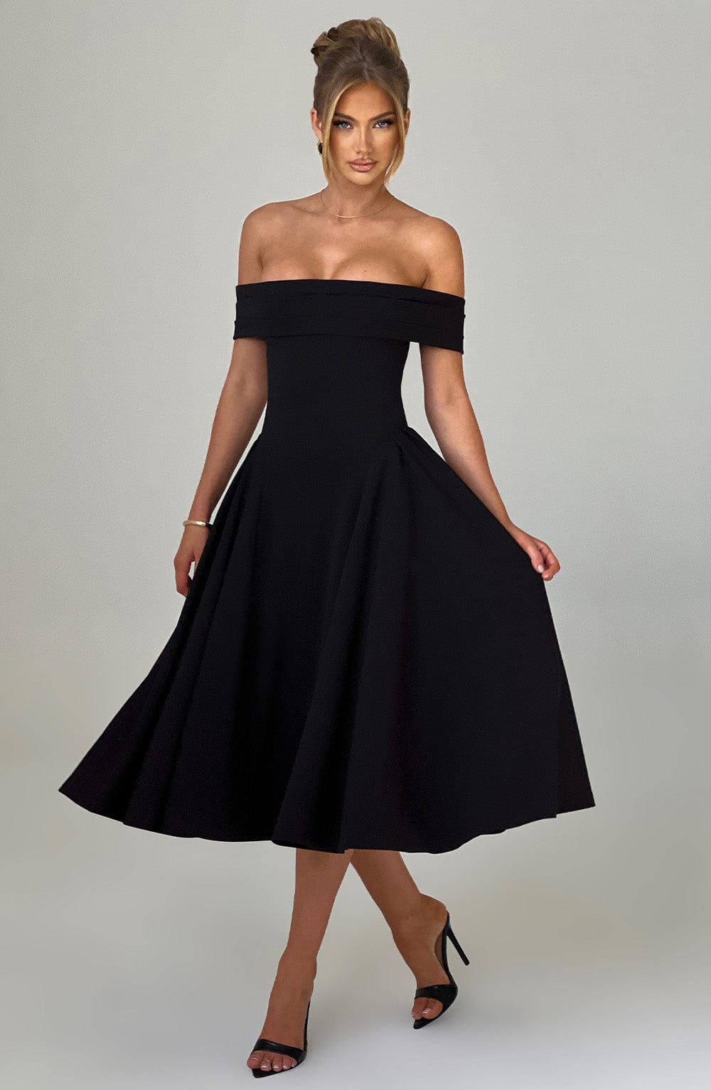 Miranda Vestido Midi — Preto