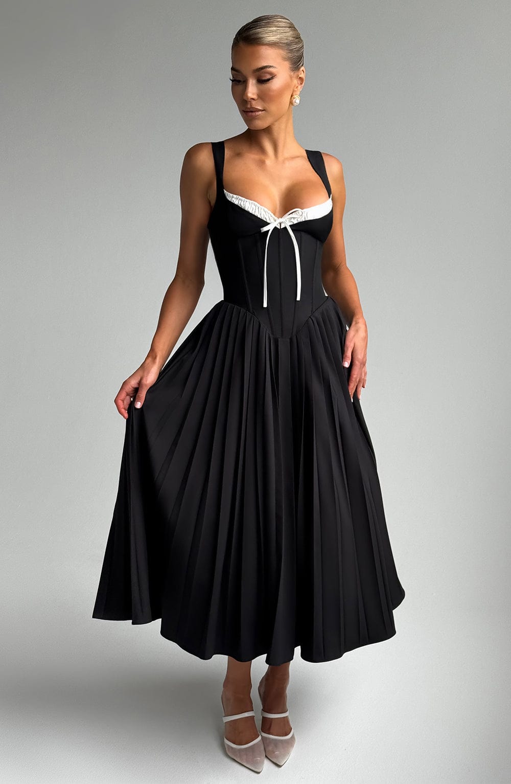 Natassia Vestido Midi — Preto/Branco